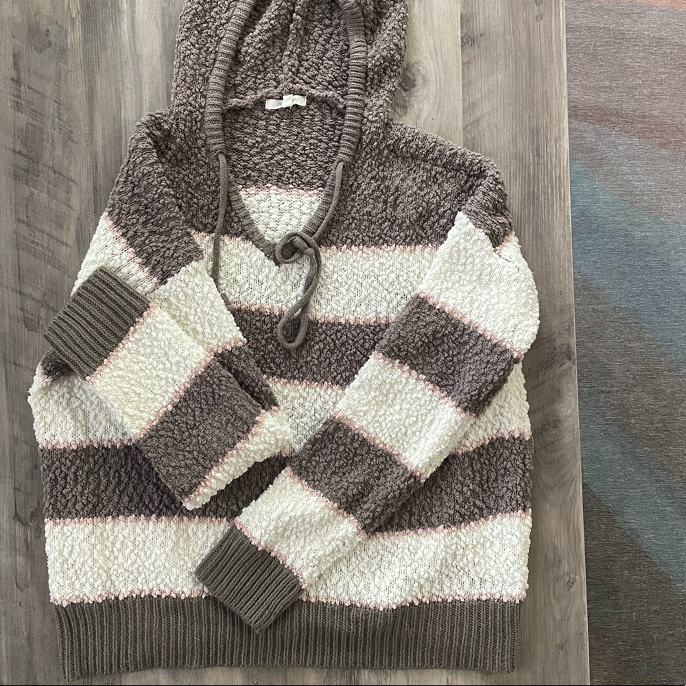 Maurice’s hooded sweater